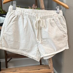 Aerie Women's Cream Drawstring Casual Shorts